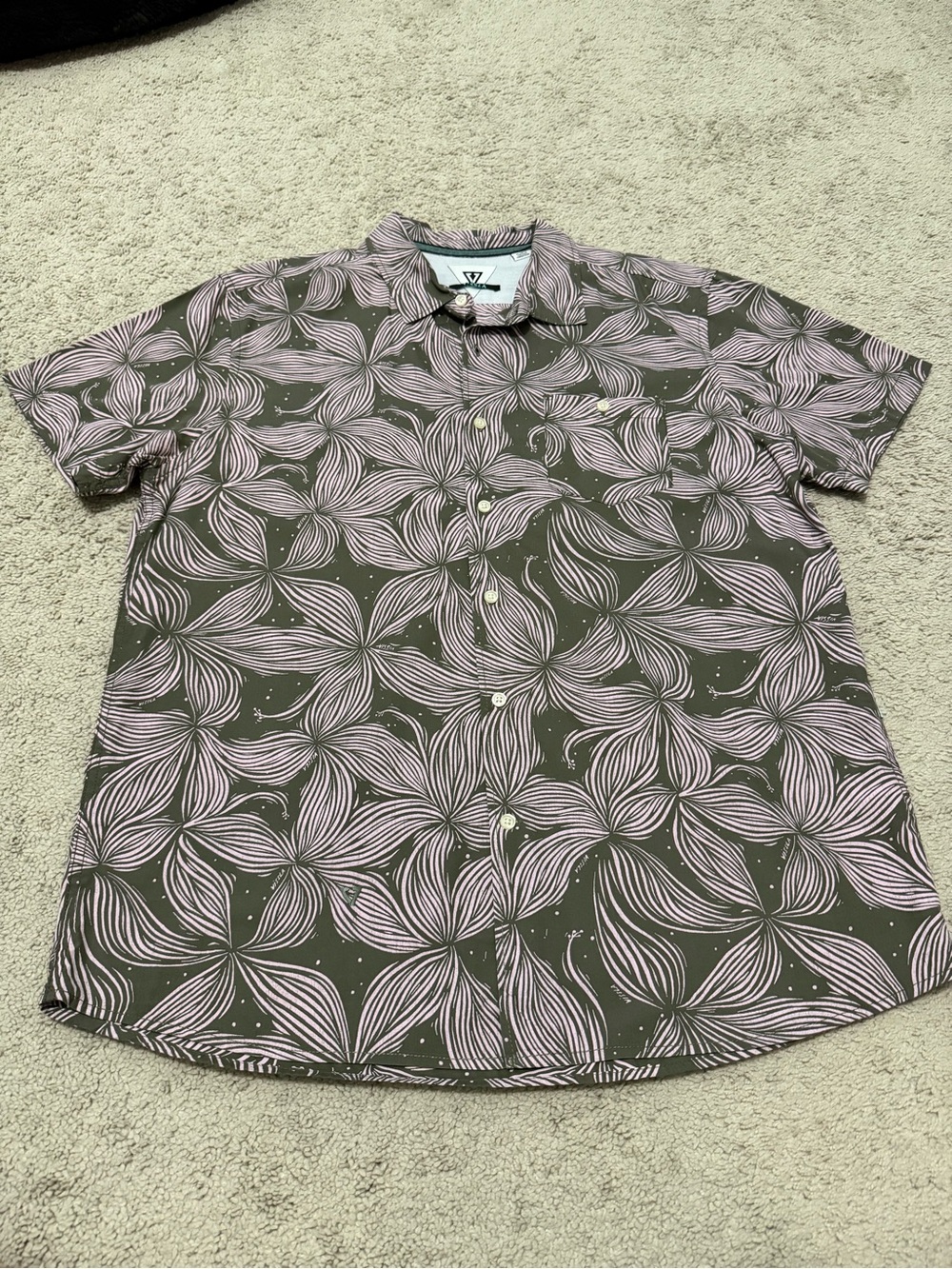 Vissla Button down Shirt XL
